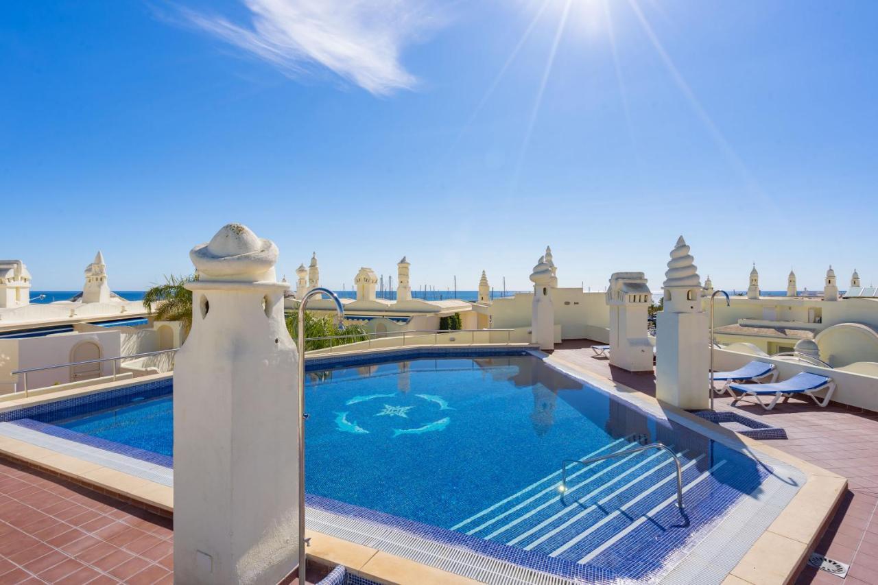Apartamento Malaga Puerto De En La Primera Isla Con Piscina Y Parking 3 Vista Al Mar Y Yates Benalmádena